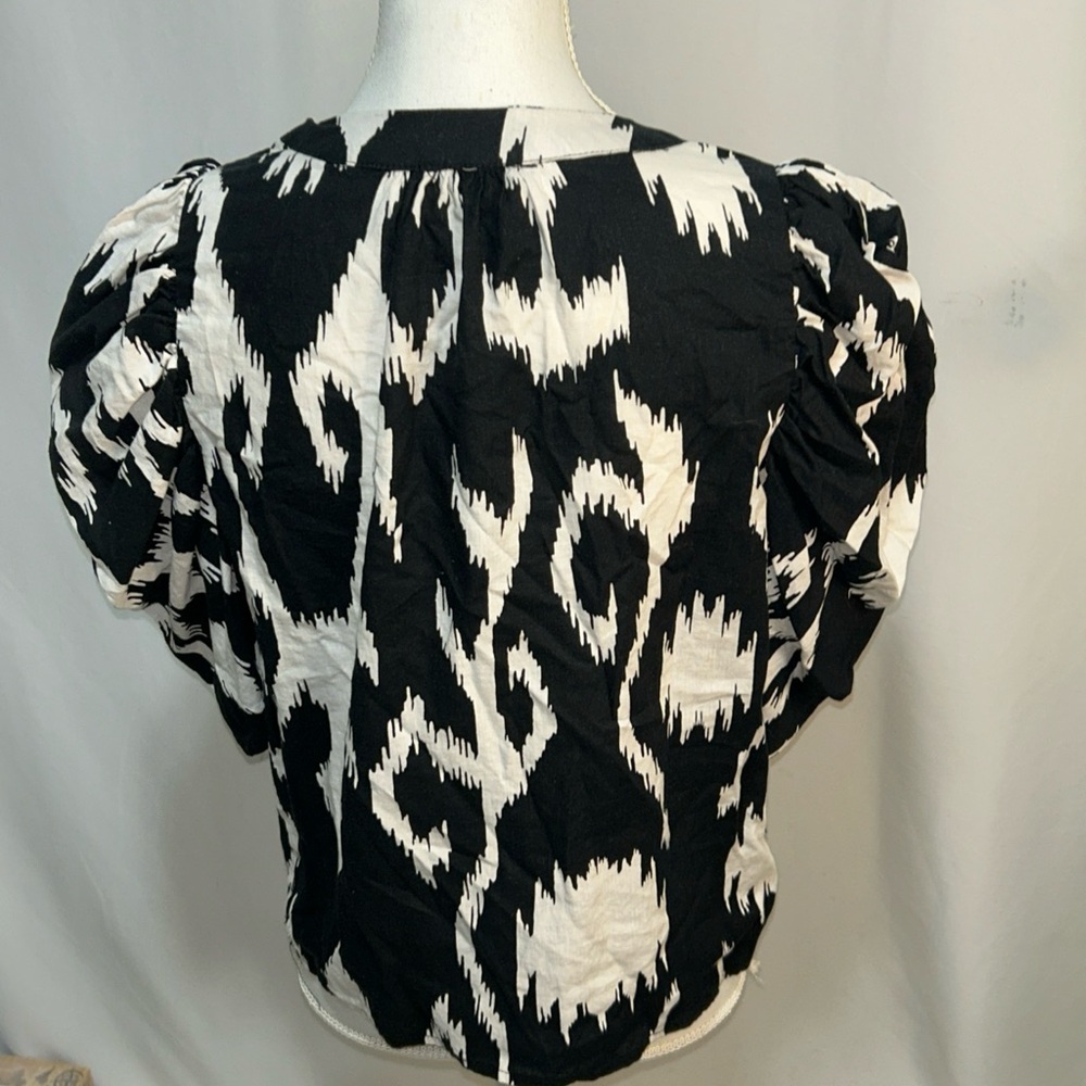 Rachel Zoe Graphic Black and White Blouse - Picture 6 of 8